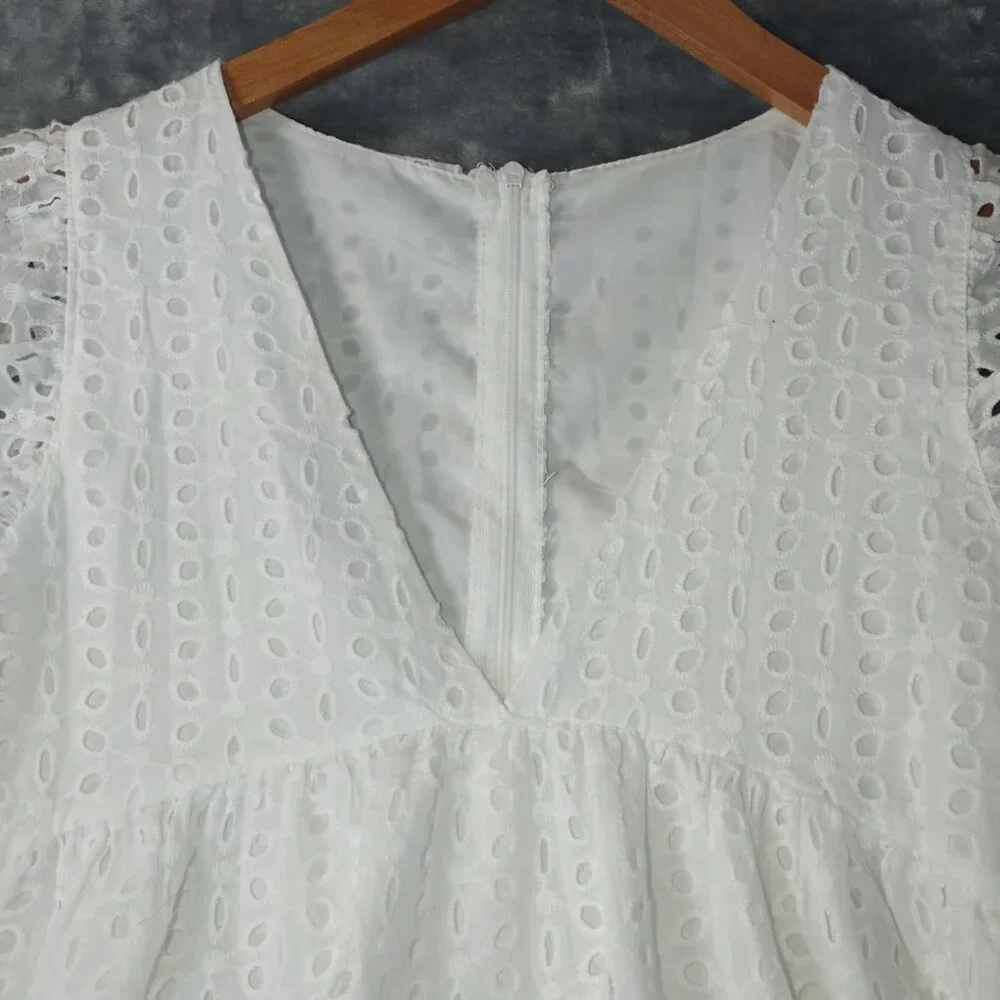 Unbranded Women's XS‎ White Summer Romper Eyelet Lace Scallop Hem Ruffle Sleeves